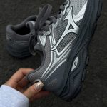 Giày Mizuno Racer V2 "Metallic Silver" - D1GH250613 - Ảnh 4